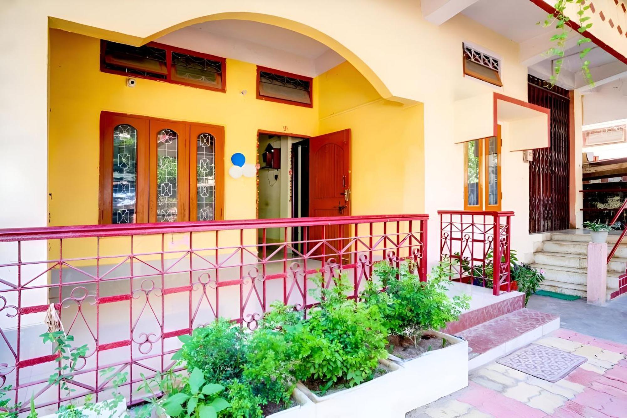 Capital Heritage Homestay Guwahati Exterior foto